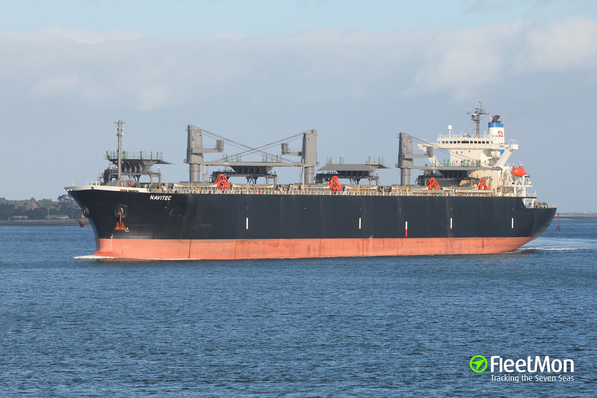 MV NAVITEC